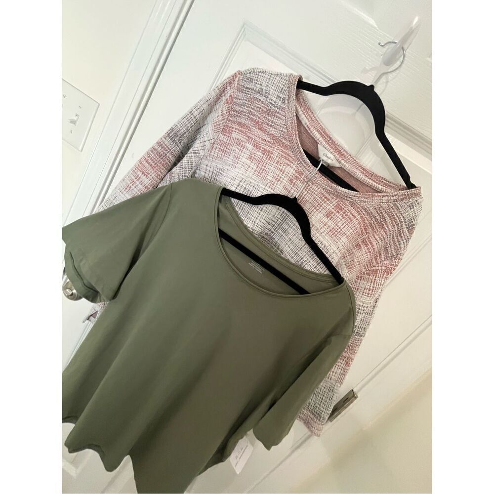 CJ Banks women’s bundle lot tshirt and blouse size 2X